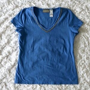 Liz Claiborne Lizwear - Light blue v-neck t-shirt embellished - Small